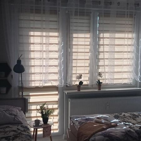 Apartament Klonowa Poznań Esterno foto