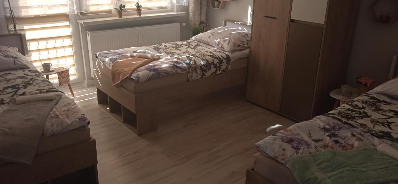 Apartament Klonowa Poznań Esterno foto