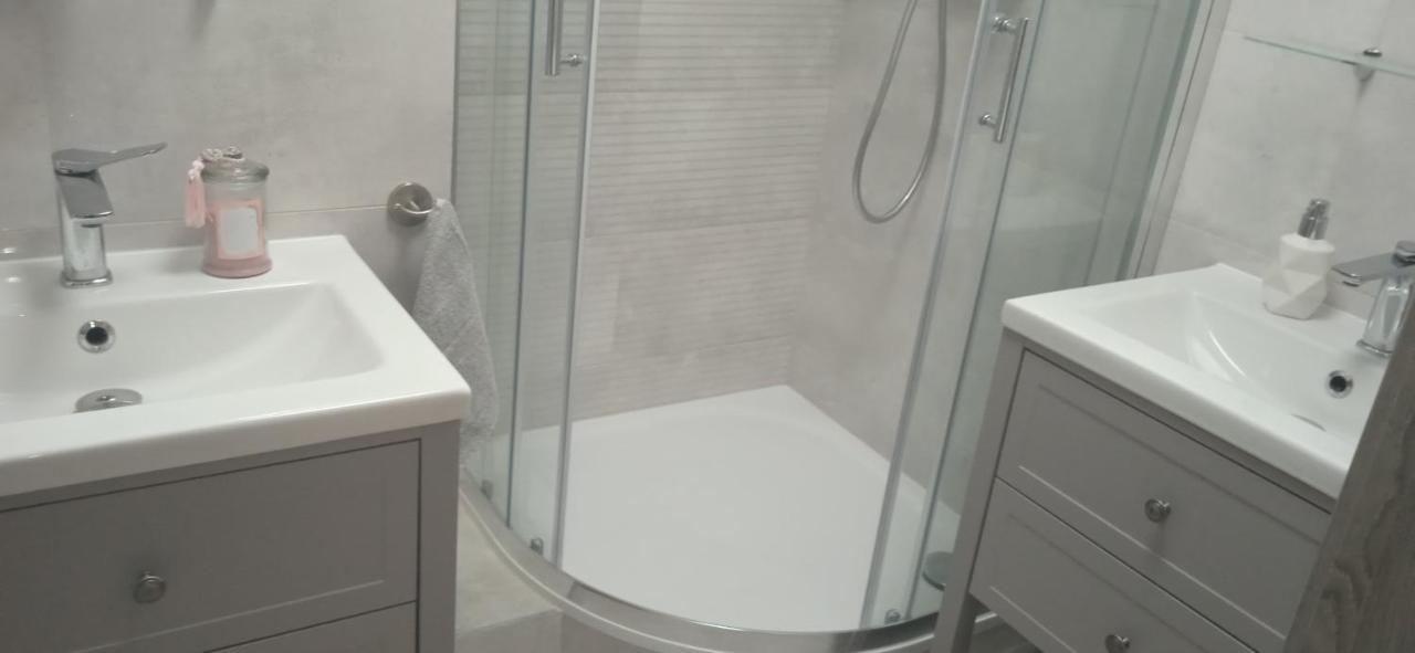 Apartament Klonowa Poznań Esterno foto