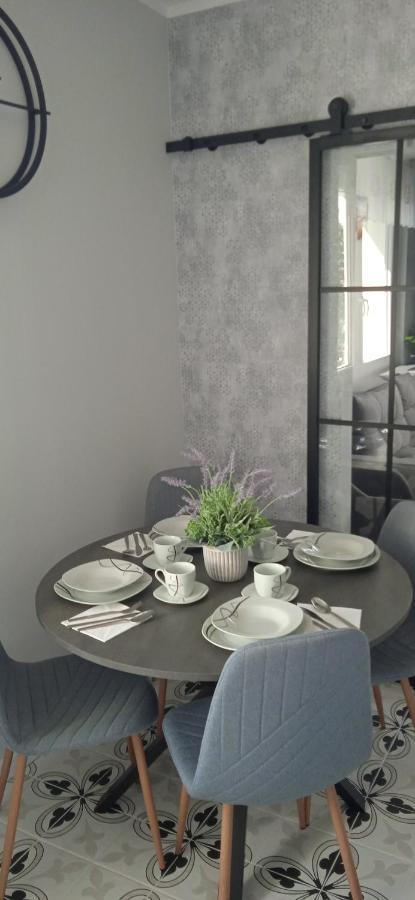 Apartament Klonowa Poznań Esterno foto